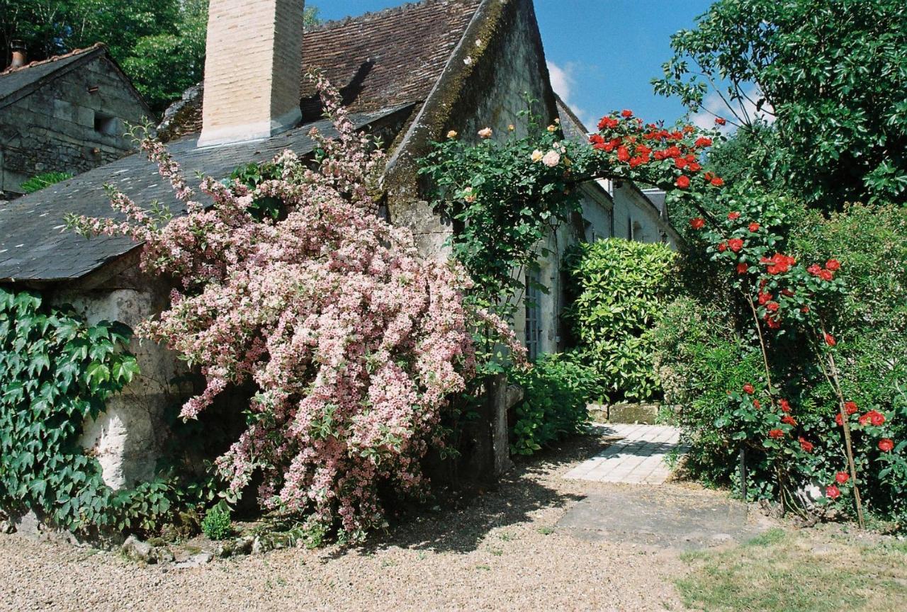 Le Pavillon De Vallet Bed & Breakfast Athee-sur-Cher Exterior photo