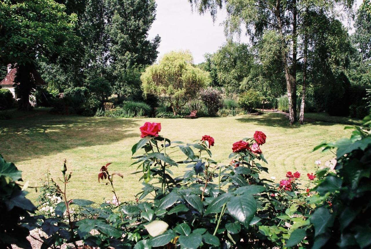 Le Pavillon De Vallet Bed & Breakfast Athee-sur-Cher Exterior photo