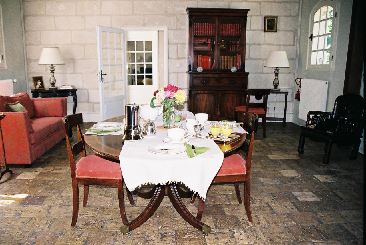 Le Pavillon De Vallet Bed & Breakfast Athee-sur-Cher Exterior photo