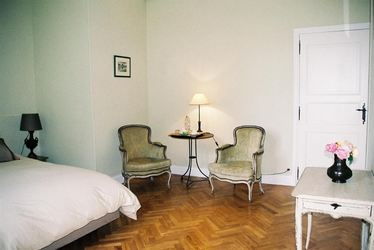 Le Pavillon De Vallet Bed & Breakfast Athee-sur-Cher Exterior photo