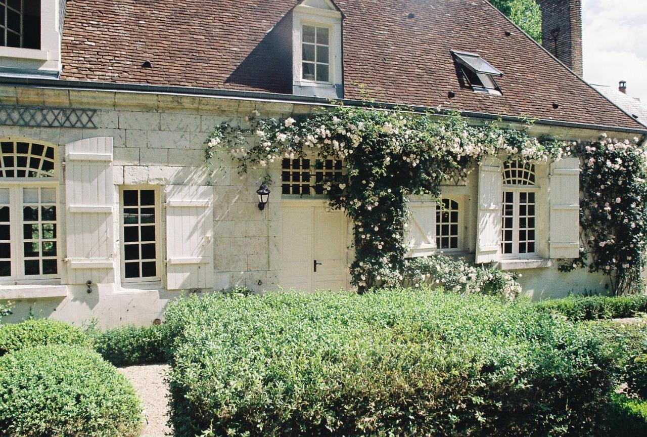 Le Pavillon De Vallet Bed & Breakfast Athee-sur-Cher Exterior photo